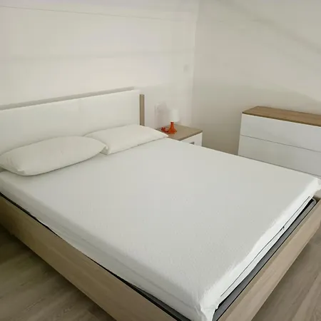 Giordano Bruno 8 Brindisi