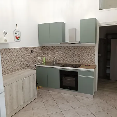 Lägenhet Giordano Bruno 8 Brindisi