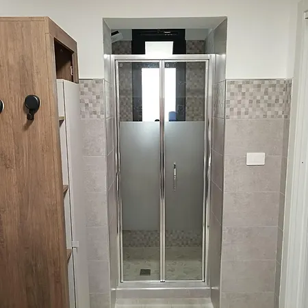 Lägenhet Giordano Bruno 8 *