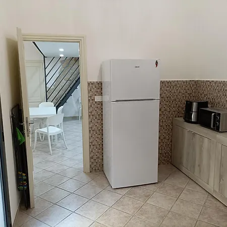 Lägenhet Giordano Bruno 8 *